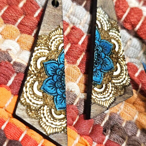 Earrings. Wood. Blue & Ivory Mandalas. Pierced. - Picture 4 of 10